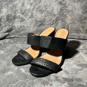 Max Muxun size 10 slip on heeled sandal